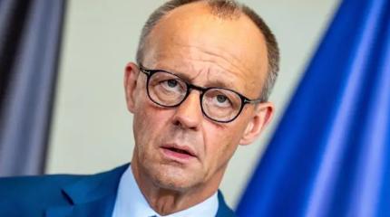 Давно Берлин не бомбили: Мерц почувствовал себя новым фюрером Давно Берлин не бомбили: Мерц почувствовал себя новым фюрером