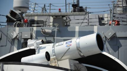 Боевой лазер США получился совсем не как у Люка Скайуокера Боевой лазер США получился совсем не как у Люка Скайуокера