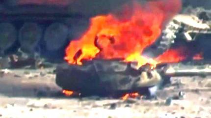 Не выдержал попадания: на видео попало уничтожение Т-72 ракетой TOW Не выдержал попадания: на видео попало уничтожение Т-72 ракетой TOW