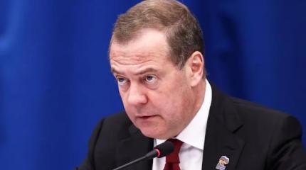 Медведев пообещал Киеву возмездие за теракты Медведев пообещал Киеву возмездие за теракты