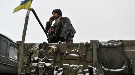 Тихая ночь на Донбассе: ни взрывов, ни заявлений об отводе войск Тихая ночь на Донбассе: ни взрывов, ни заявлений об отводе войск