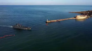 Севастополь: «Летучий голландец» Украины пытался потопить русский корабль