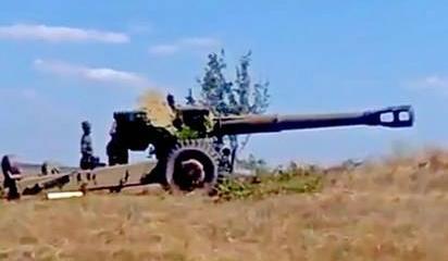Ополченцы в бою с карателями отбили пушку Д-30 Ополченцы в бою с карателями отбили пушку Д-30