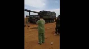Турецкую самоходку Т-155 Firtina сняли на видео в Ливии