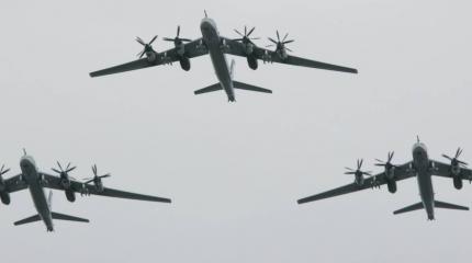 Четыре ракетоносца Ту-95МС провели патрулирование северо-восточных границ