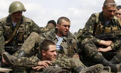 Под Горловкой украинские десантники обороняют фронт в шортах Под Горловкой украинские десантники обороняют фронт в шортах