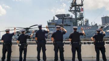 ВМС США подбираются к Крыму на пушечный выстрел