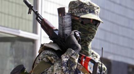 Под Луганском расстреляли колону беженцев, люди горели заживо Под Луганском расстреляли колону беженцев, люди горели заживо