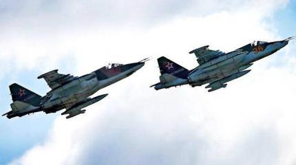 Россия ударила по ИГ с воздуха Россия ударила по ИГ с воздуха
