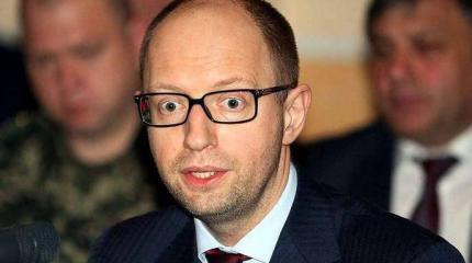Яценюк не выдержал расспросов о военных преступлениях АТО