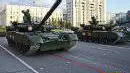 Т-80 - на военном параде. Возможно, в последний раз