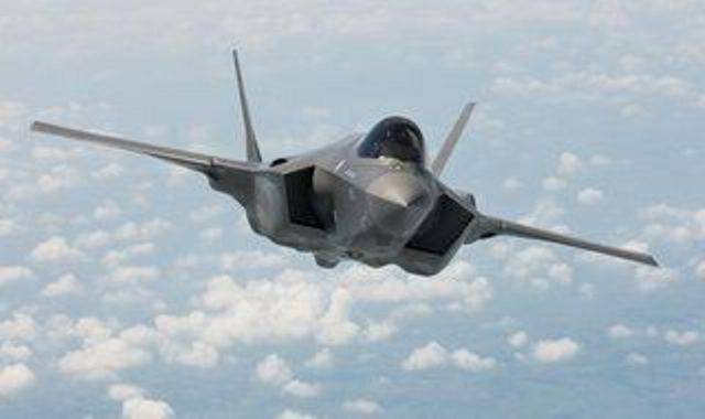 Американские военные: F-35 к моменту принятия на вооружение устареет на 10 лет