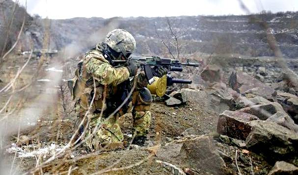 ВСУ сошлись в бою с «неподконтрольными бандами» под Дебальцево