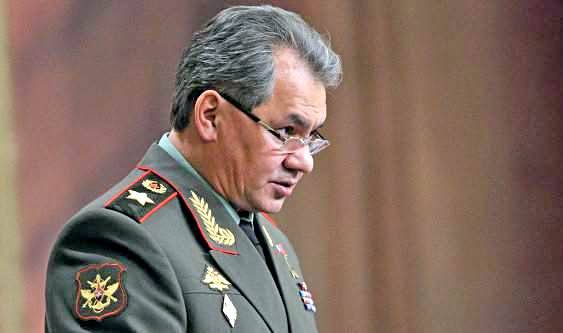 Шойгу: Россия готова с оружием защищать право на Арктику