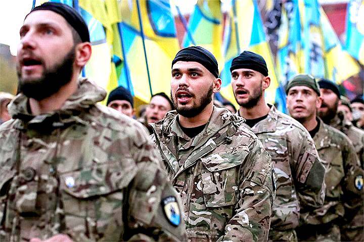 Из-за конфликта Коломойского и Порошенко в Днепропетровск стягивают войска