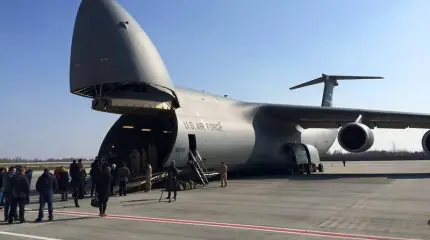 Бронеавтомобили HMMWV прибыли на Украину — фотоотчет