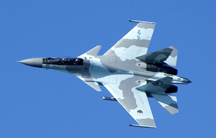 Десятки новых Су-30 для российской армии показали на иркутском авиазаводе