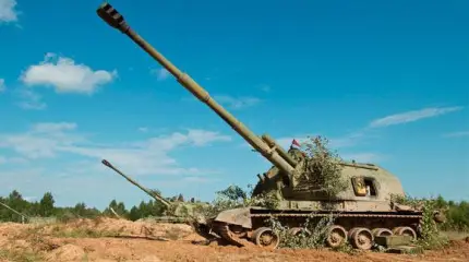 Украинские САУ ведут обстрел Горловки, на окраине бой диверсантов ВСУ и ополченцев