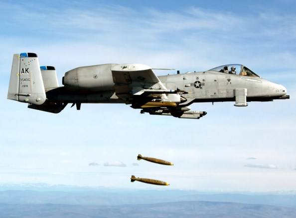 В Эстонию впервые прибыли американские штурмовики A-10 Warthog