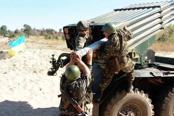 Силовики перебрасывают "Грады" в район Волновахи