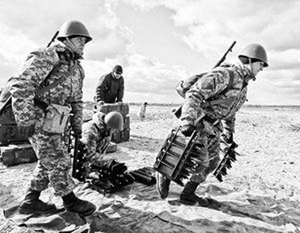 Яценюк обвинил Россию в плачевном состоянии ВСУ