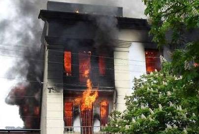 Пылающий Донбасс: украинские силовики срывают Минские соглашения