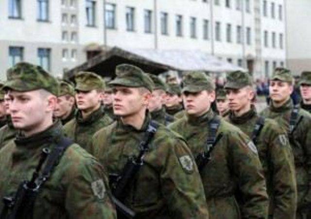 Литва вернула военную службу по призыву