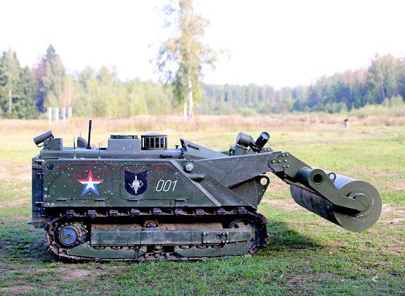 Испытание в действии робота-сапера «Уран-6»