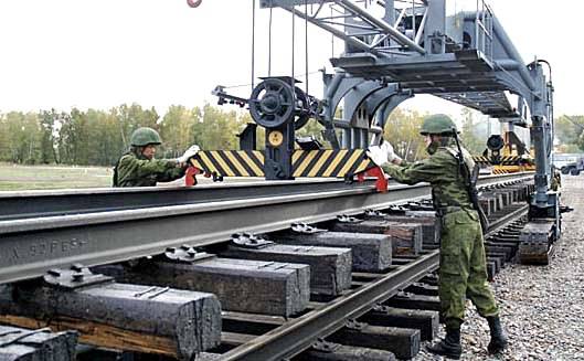 Железнодорожные войска начали строить второй участок пути в обход Украины