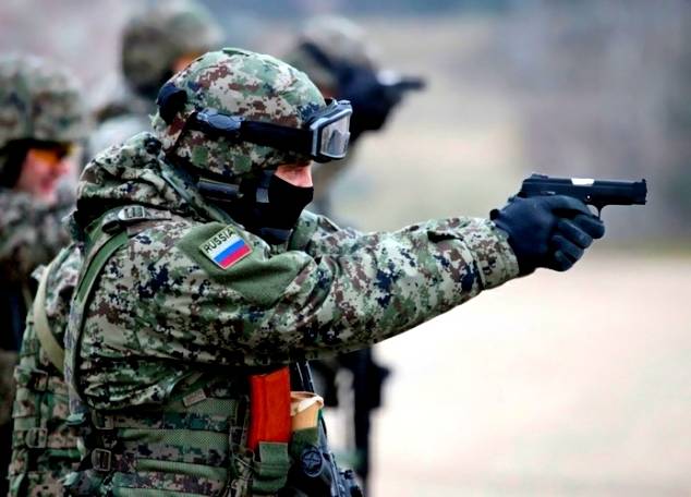 Специальный репортаж с закрытой тренировки "вежливых людей"