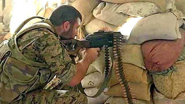 Сирийская армия выбивает боевиков из пригородов Дамаска