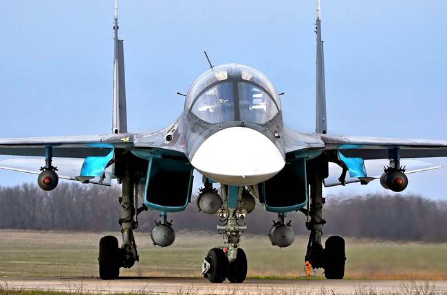 Фронтовой бомбардировщик Су-34