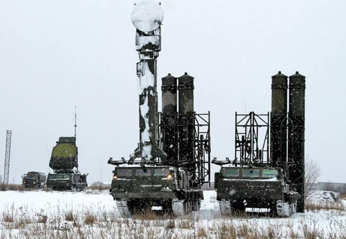 Расчеты С-300 в Хабаровском крае обнаружили воздушные цели на границе