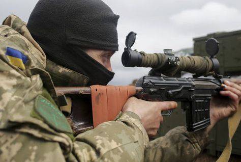 Облавы, «энергоблокада» и шоколадки от фашистов: о ситуации на подконтрольной Киеву территории