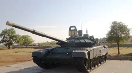 Модернизированный танк Т-72Б3 получит не пробиваемую защиту "Реликт"