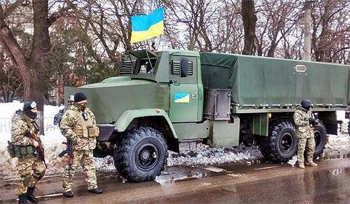 В центр Киева прибыли боевые подразделения Нацгвардии