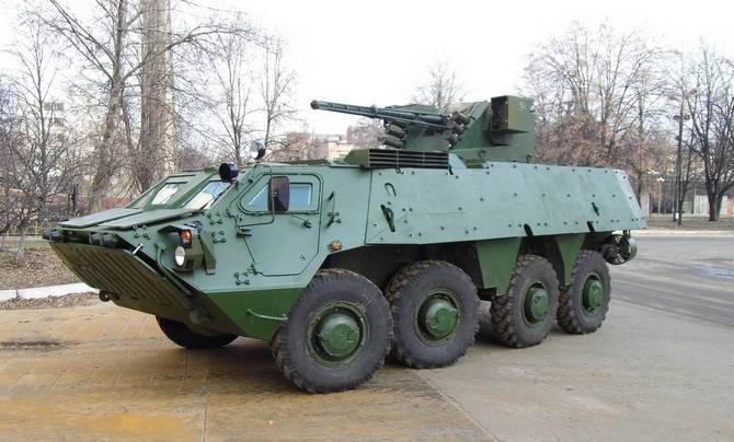 На украинский БТР-4 установили немецкие двигатели