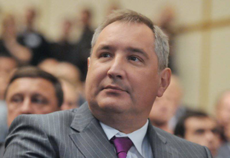 Рогозин: Россия опережает план по перевооружению армии и флота к 2020 году