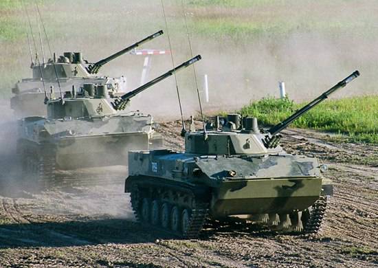 Совершение марша подразделениями ВДВ в ходе учений в ЮВО