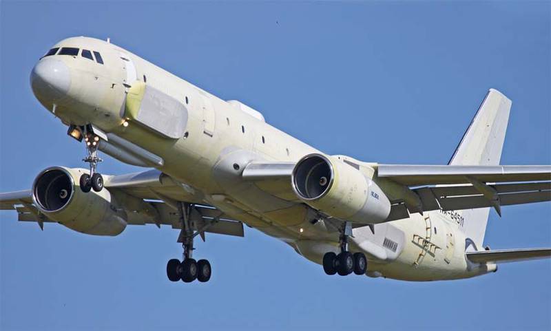 Россия уже перебросила Ту-214Р в САР