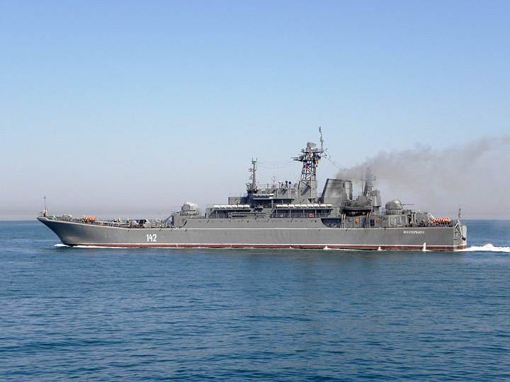 Корабль «Новочеркасск» с грузом для Сирии сопроводили два турецких катера