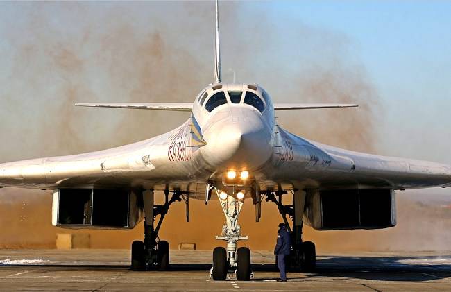 Почему дальняя авиация попадает на керосин?