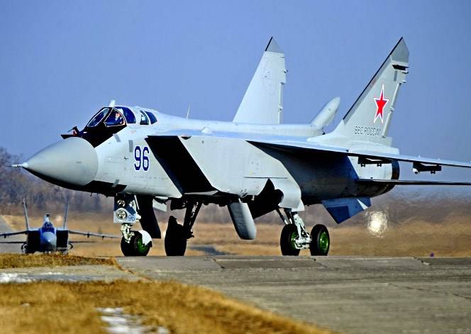 МиГ-31БМ в стратосфере перехватили самолет-разведчик