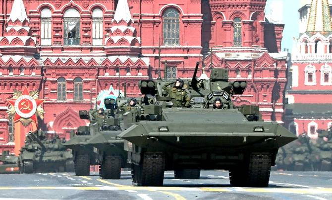 Минобороны и УВЗ заключили контракт на поставку БМП Т-15 "Армата"