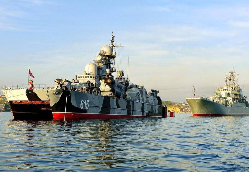 В чем Украина обвинила Черноморский флот?