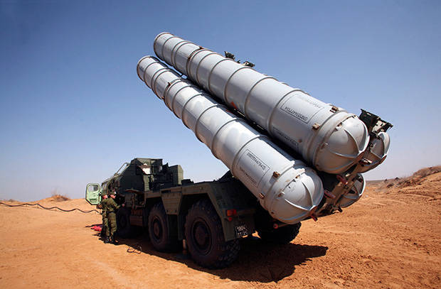 Киев перекрывает С-300 небо Крыма