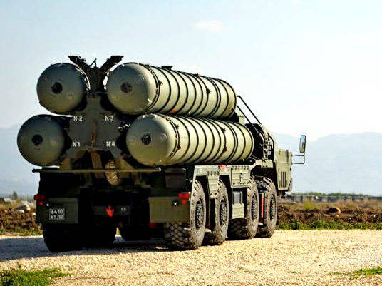 Кто раскупает все российские С-400?