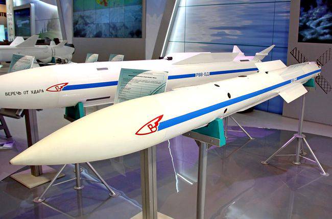 Су-30СМ из Домны получают новейшие ракеты РВВ-СД