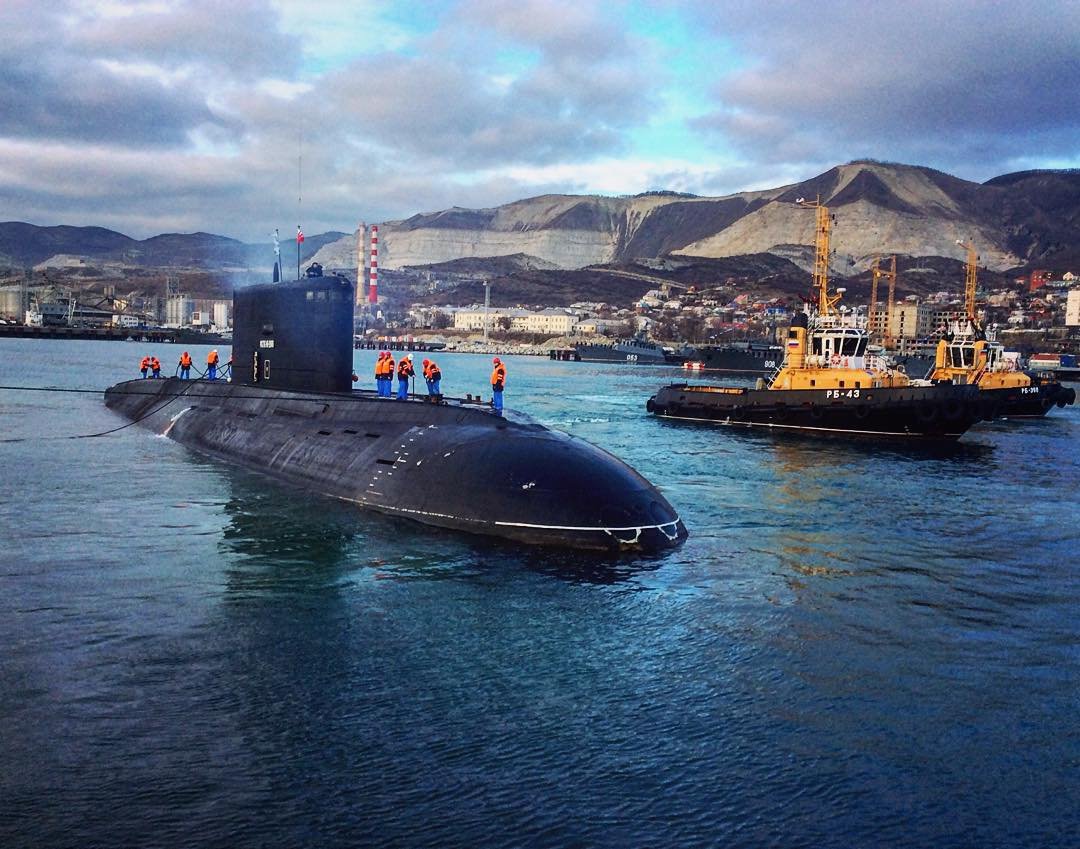 Гроза НАТО в строю: супер-подлодка «Колпино» спущена на воду