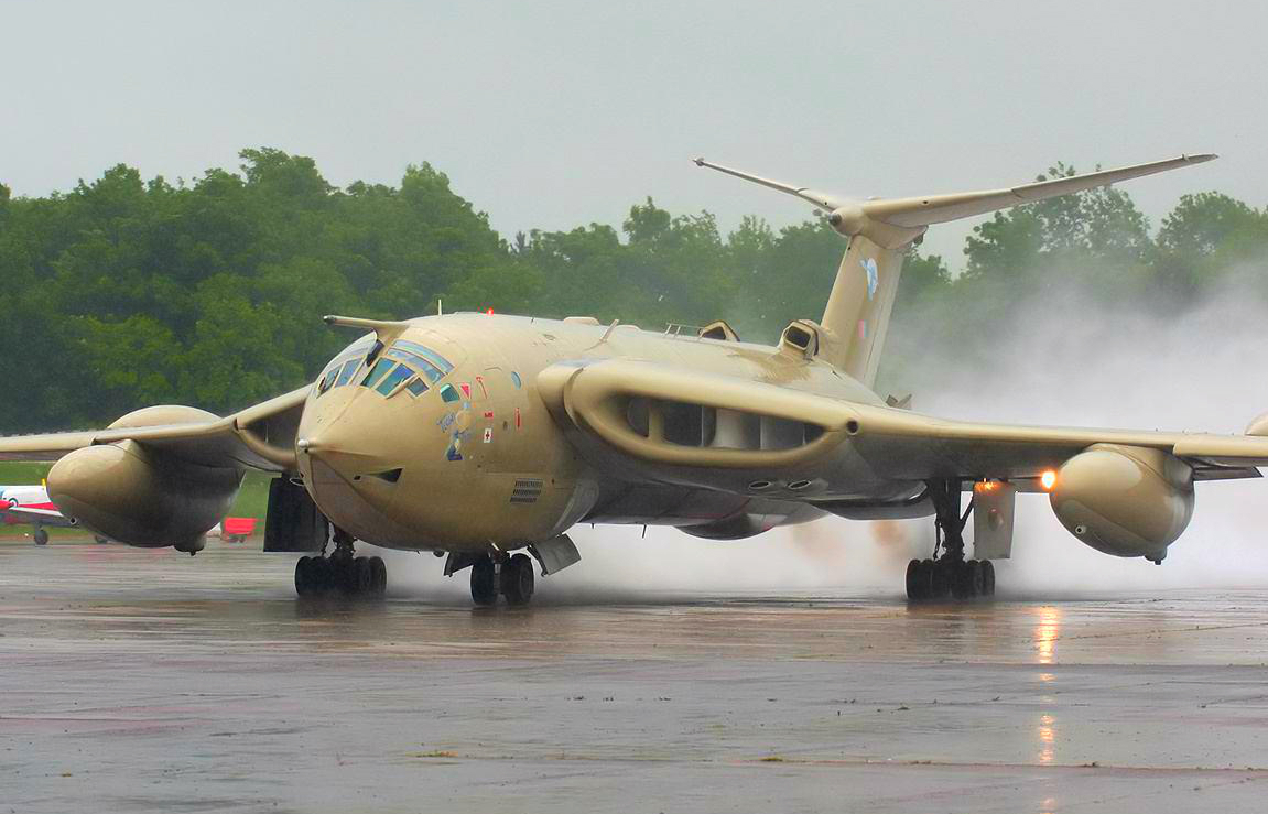Полный облом: самолет  Victor B Mk.1 оказался грудой британского хлама